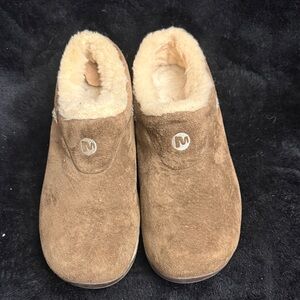 Merrell fur lined boots. Size 7